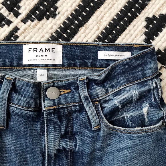Frame Le Sylvie Kick Boot Jeans - Picture 5 of 7